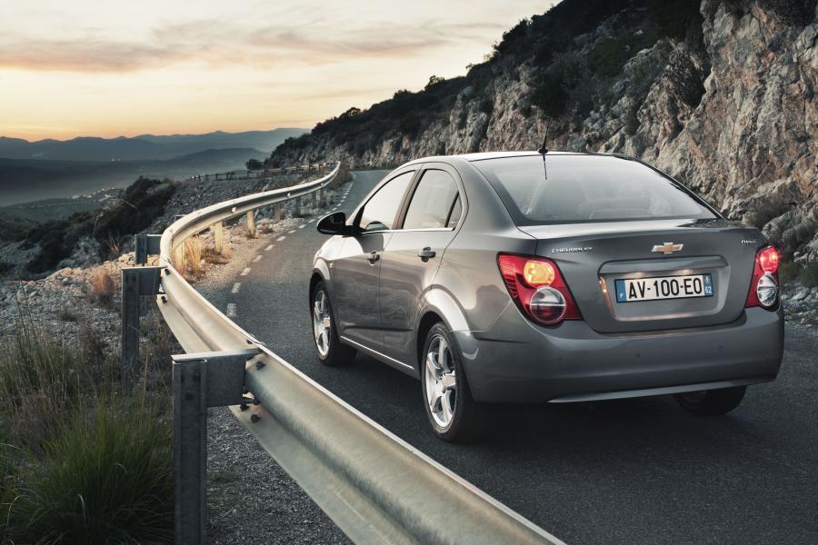  Chevrolet Aveo Sedan 2011 года  (фото 35 из 58)